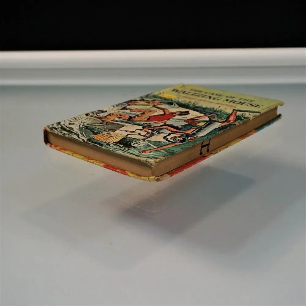 Case of the Waltzing Mouse A Brains Benton Mystery 1961 George Wyatt Hard Cover